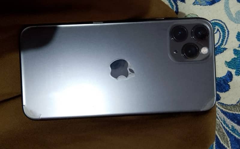 i phone 11 pro 0