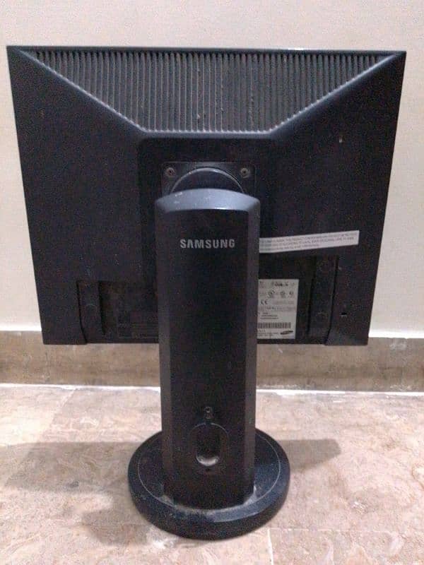 Samsung led monitor good condition working properly 2