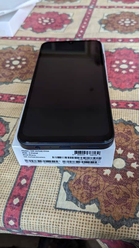 samsung a25 5g full box 8gb ram 256gb only box open full warrenty 6