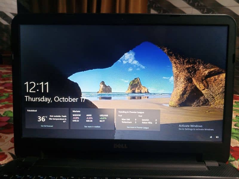 window 10 install ki hoi hai Dell laptop 1