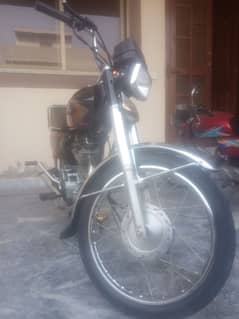 Honda Cg 125 Black Color in LUSH condition