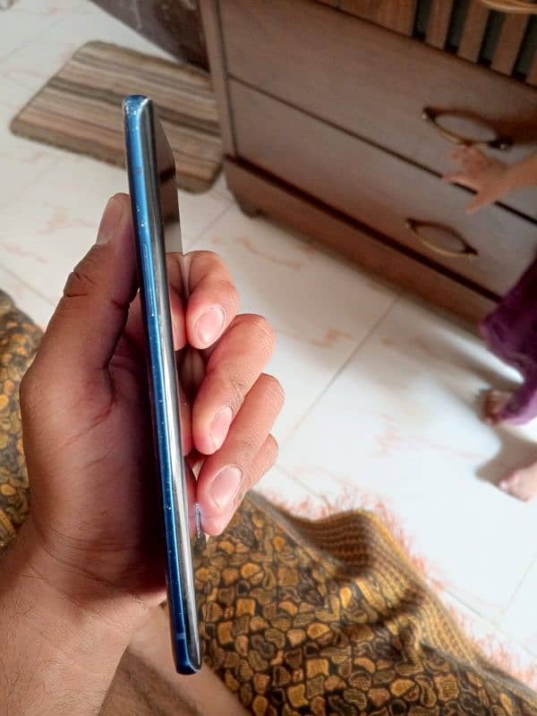 One plus 8 pro 12/256 back glass crack side minor crack 3