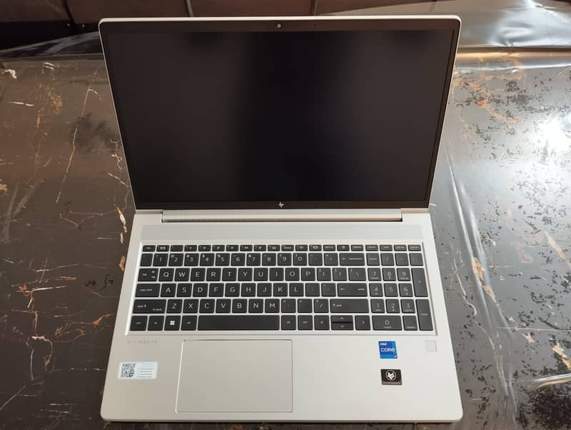 HP EliteBook 650 G9 12th Gen i7 - Complete Box 18