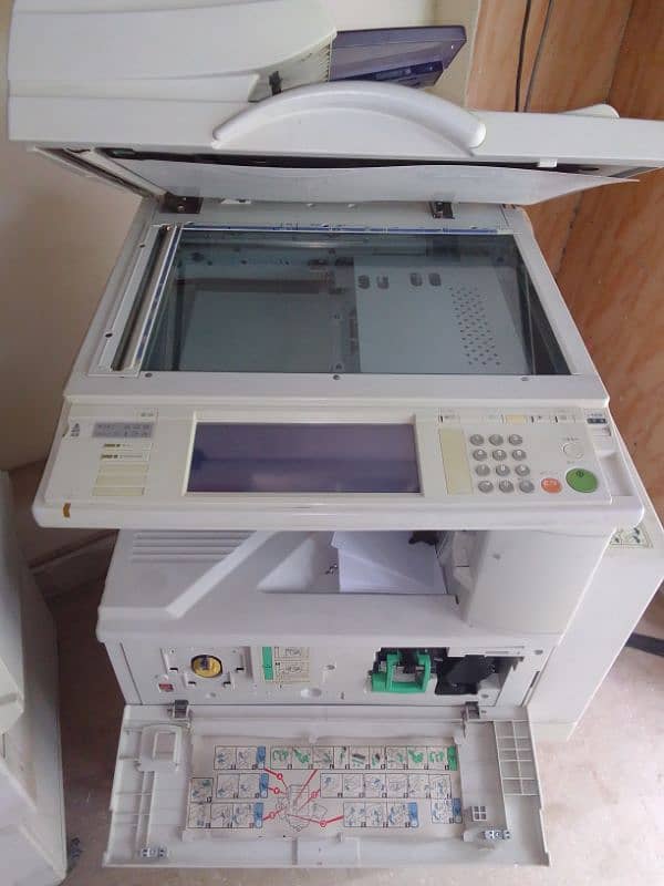 Ricoh mp3010 photo copy machine 1