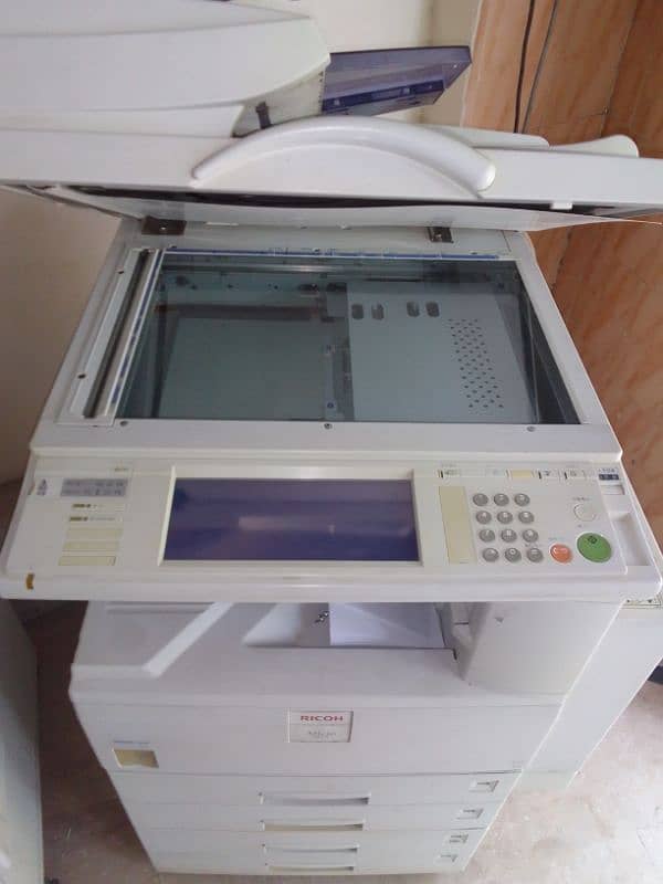 Ricoh mp3010 photo copy machine 2