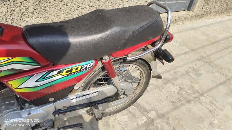 Honda CD 70. . 22/23 alla condition. . . contact No. . . ۔03455157216 3