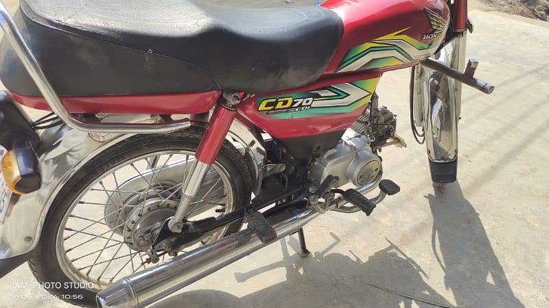 Honda CD 70. . 22/23 alla condition. . . contact No. . . ۔03455157216 6