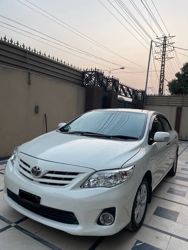 Toyota Corolla GLI 2013 1