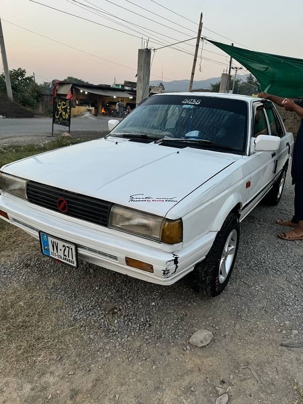 Nissan 87 gas petrol  EFI 3