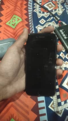 i phone 7 all ok 32 gb non pta all jeniun