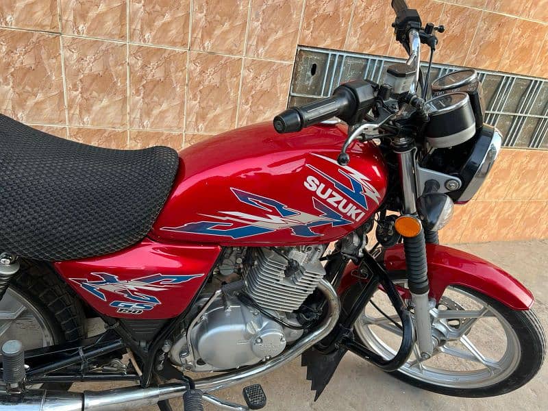 Suzuki GS 150 SE    2022 Model 4