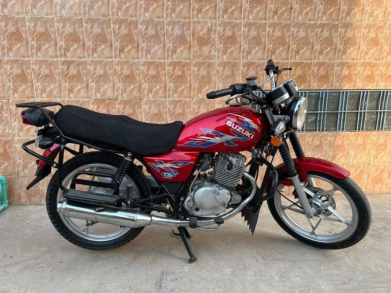 Suzuki GS 150 SE    2022 Model 5