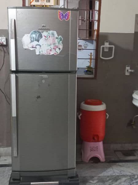 Dawlance fridge in used 2