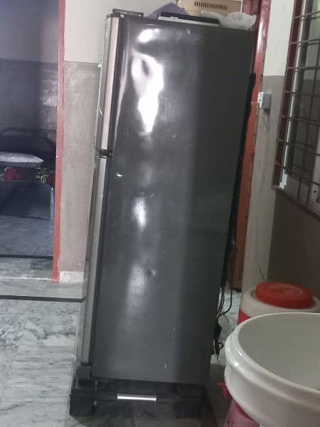 Dawlance fridge in used 3