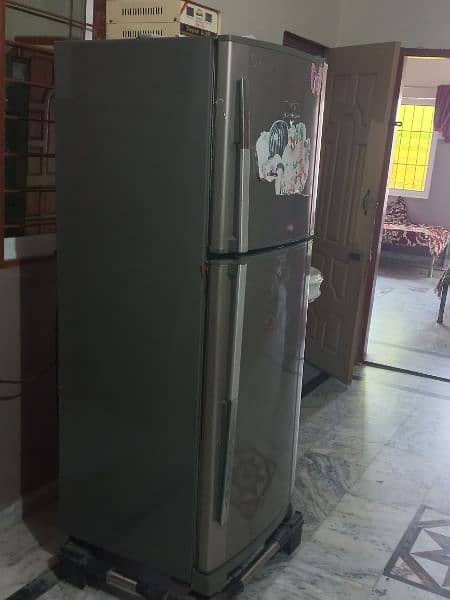 Dawlance fridge in used 5