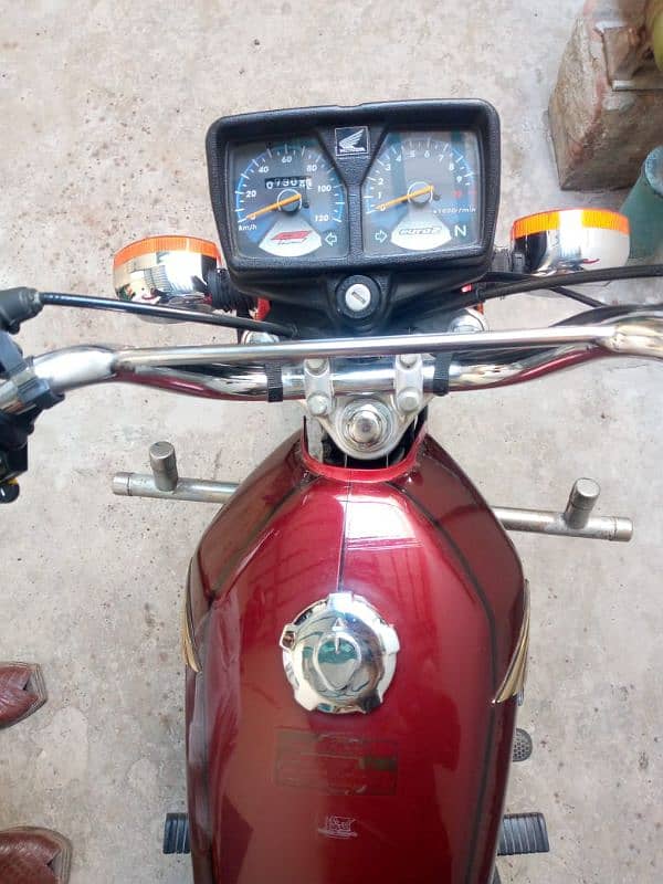 Honda 125 6