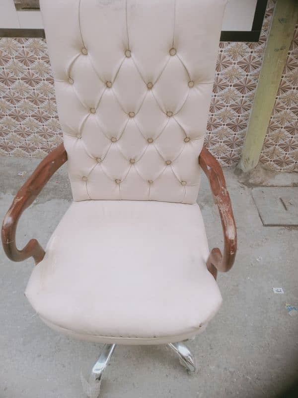 Executive chair for sale 0