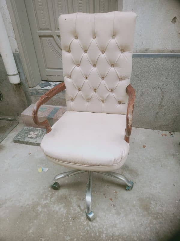 Executive chair for sale 1