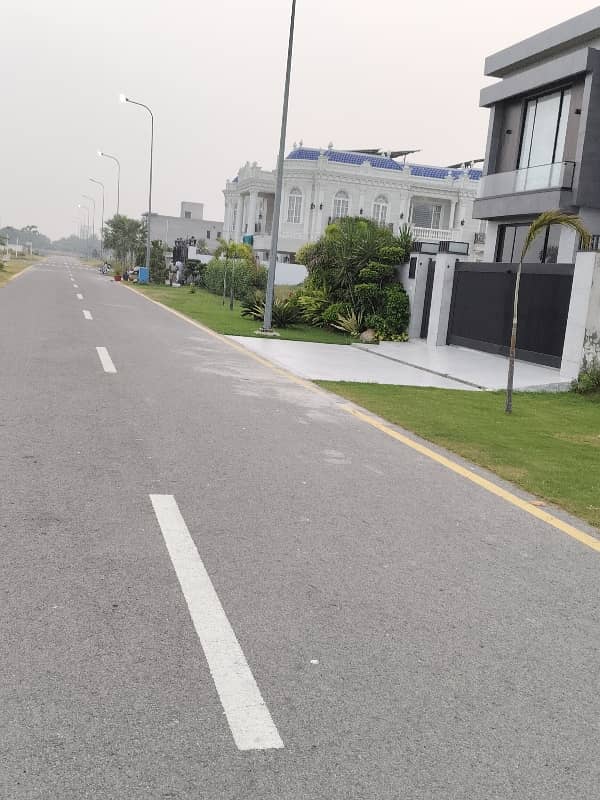 Urgent Sale Plot DHA Phase 8 1