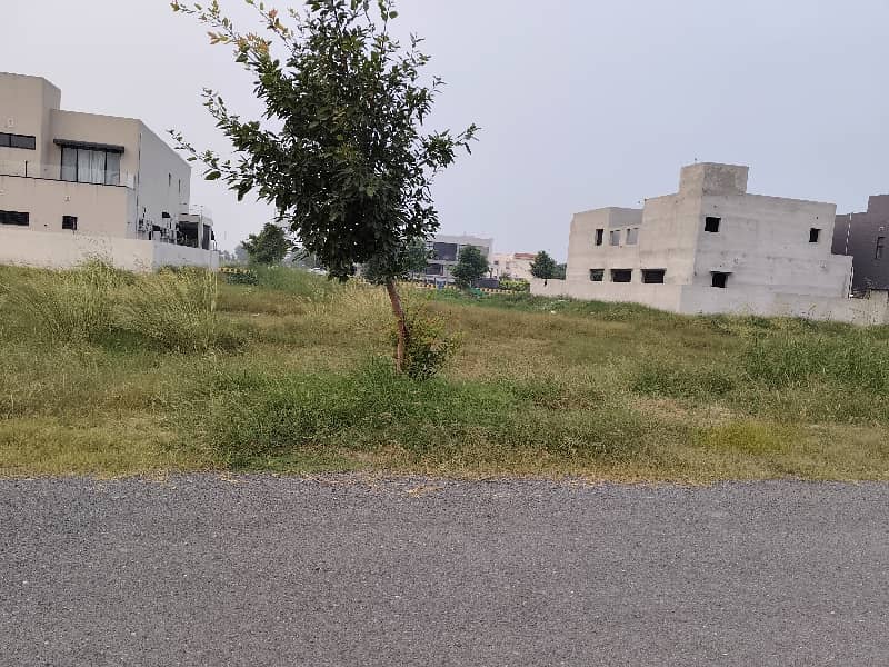 Urgent Sale Plot DHA Phase 8 6