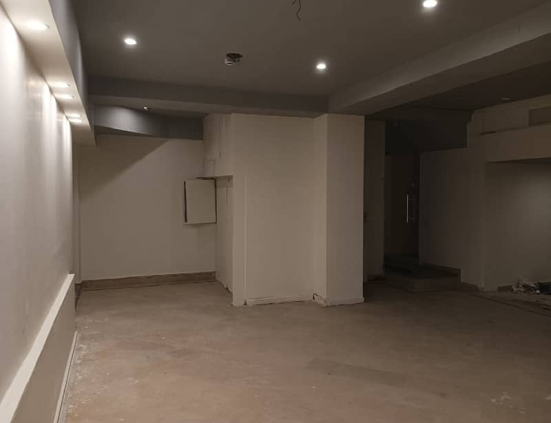 4 Marla Basment Office For Rent In DHA Phase 4,Block DD, Lahore. 2