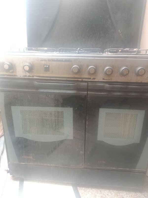 Cannon gas oven in working condition 1