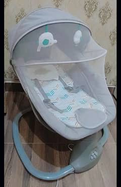 new condition baby swing