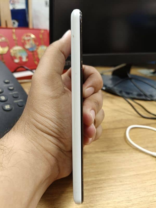 Google Pixel 3 (64 GB) non PTA 4