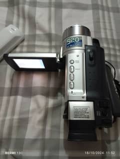 j v c video camera