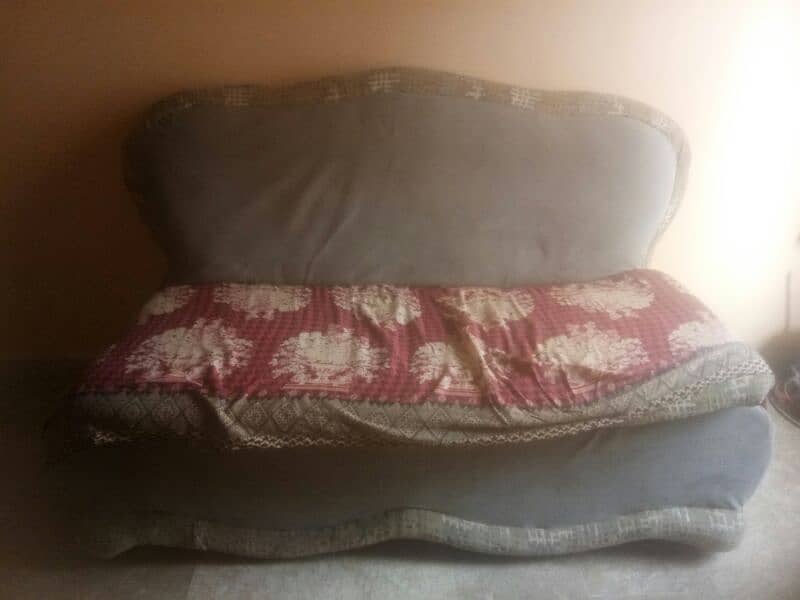 2 seater sofa good condition 3