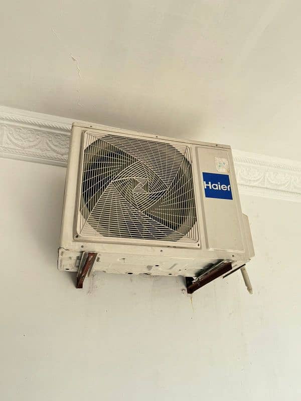 Haier 1.5 Ton Split AC heat and cool 1