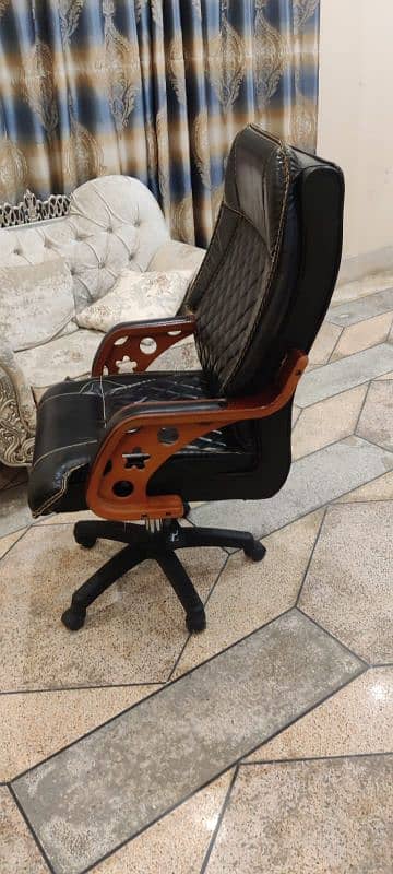 Office chair brand new 2