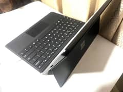 Microsoft Surface pro 9 core i7, 12th gen