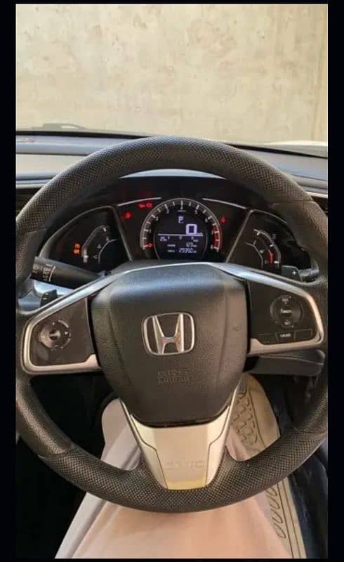 Honda Civic Oriel 2018 7