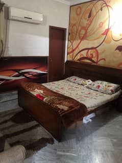 JOHAR TOWN BLOCK N 8 MARLA OWNER BULID HOUSE FOR SALE