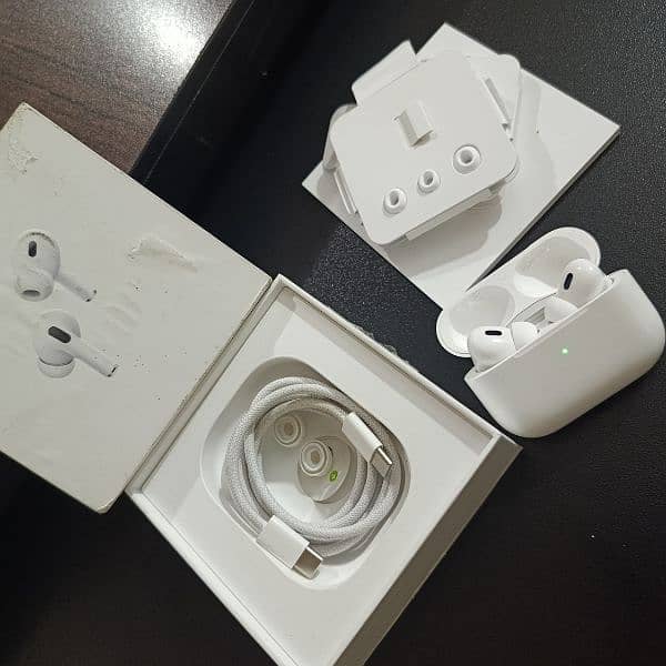 Airpods Pro 2nd Generation 9/10 condition 1