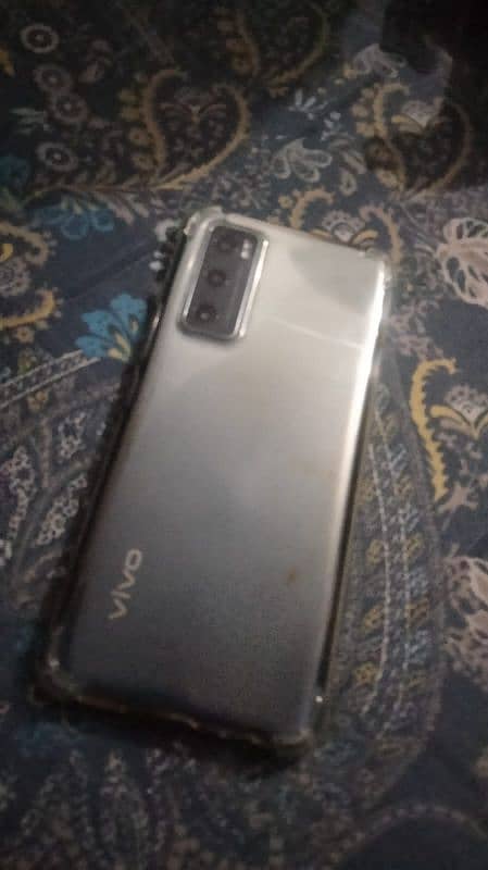 vivo v20. . S . E.      8 gb.   128 gb 3