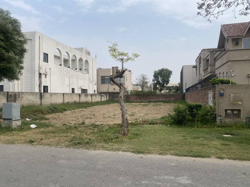 Phase 5 B block kanal plot near park 2