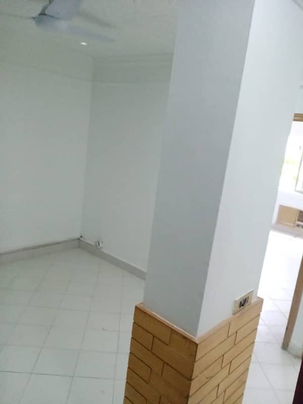 35*70 Double unit full house Available for Rent in G-13 4