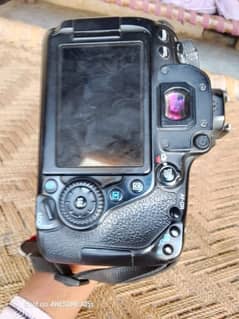 camera 80d condition 10 by 9