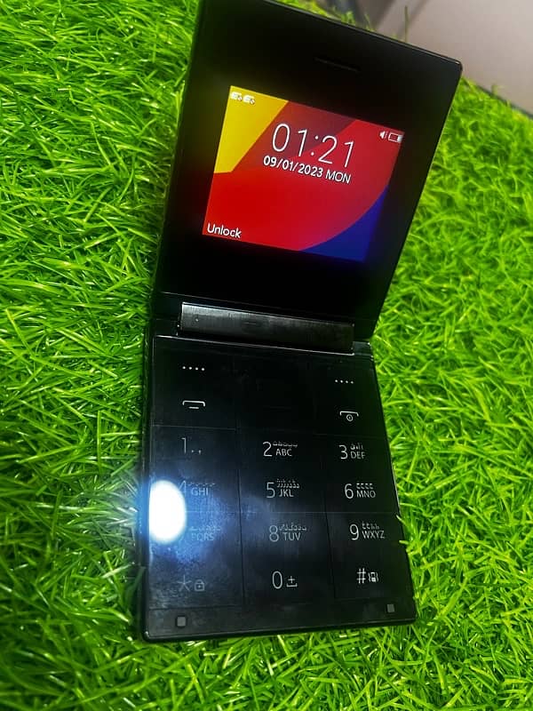 itel flip 1 1