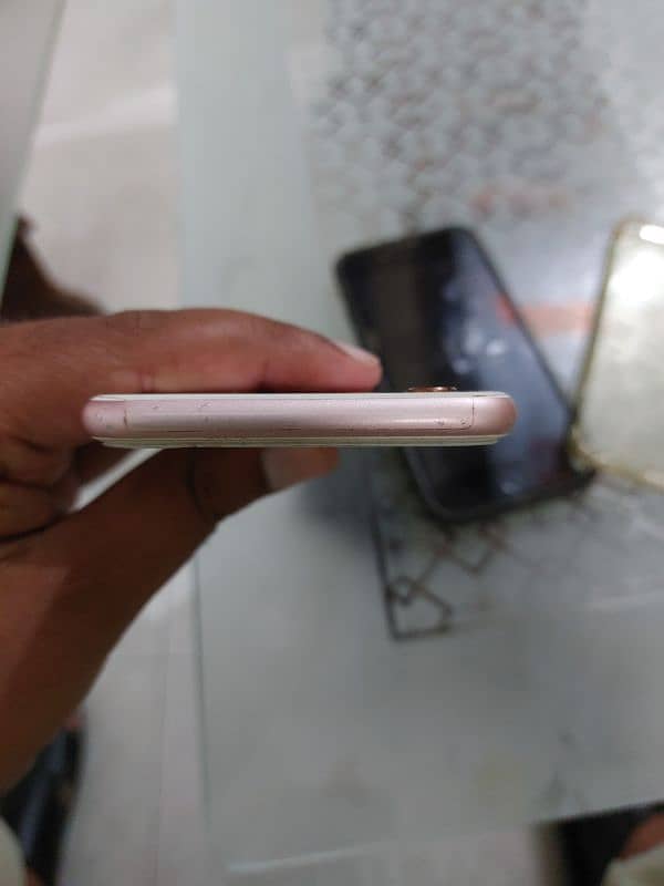 I phone 6s pta (03068944440) 3