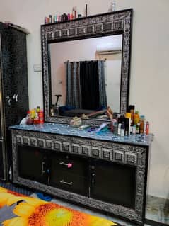 Wooden dressing table