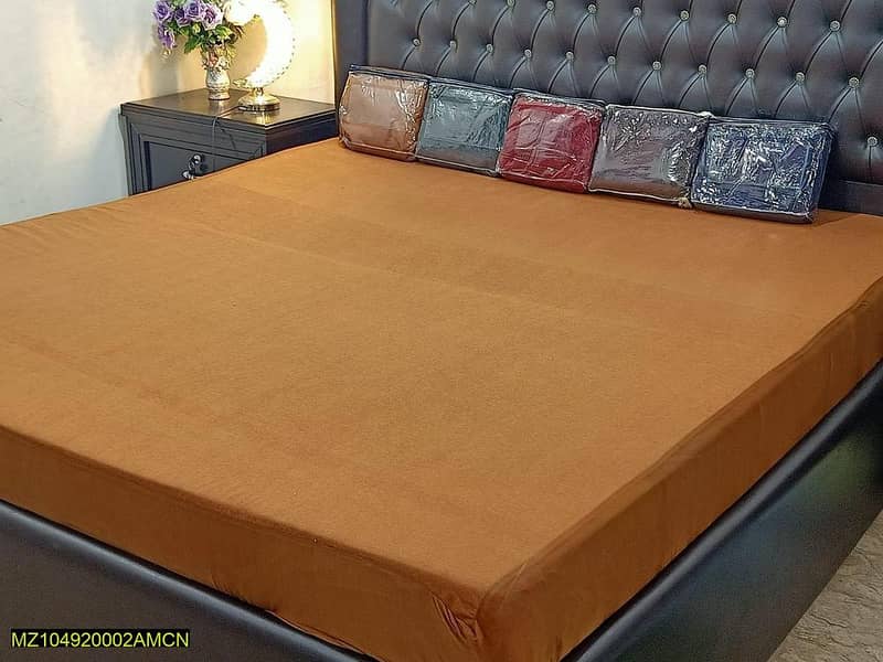 bed cover in different colors. . . . . 0