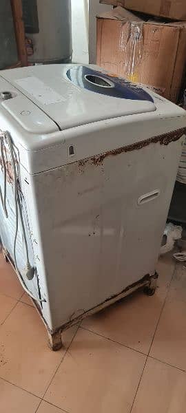 Used fully automatic washing machine in working condition 5