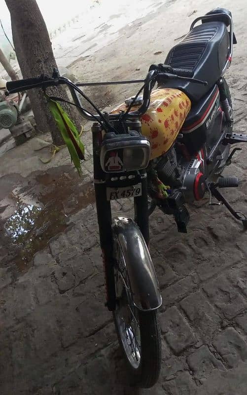 Honda 125cc model 2016 Peshawar registration 3