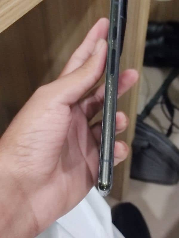 Pixel 6.8/128. 3