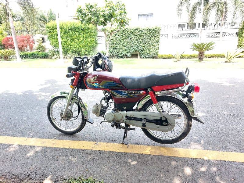 like a Brand New Honda CD 70 2021 Model 2