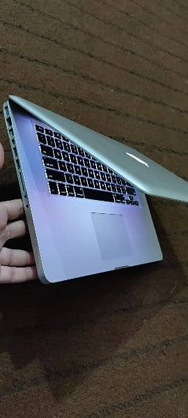 MacBook pro 7