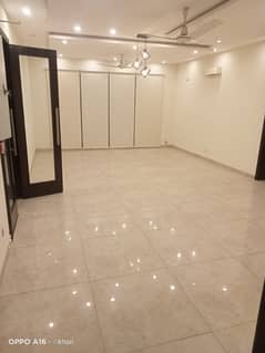 DHA Lahore Phase 8 Ex Park view one Kanal House for rent 0